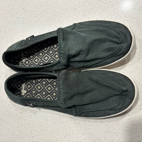 Sanuk Slip-On Shoes - Picture 1 of 7